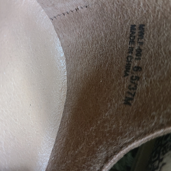 NWOT CHINESE LAUNDRY mali brown oleander booties - Picture 9 of 10